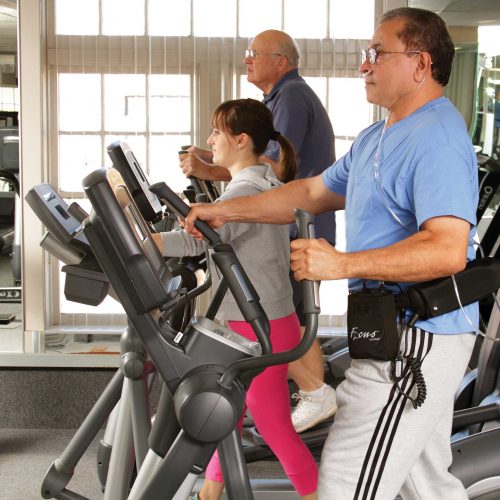 focus_man-on-treadmill-exercising3